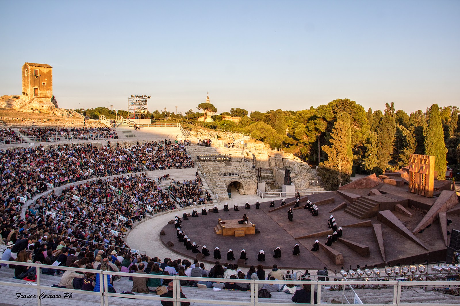 NEW! Sicilia Bedda: Siracusa e “Agamennone” al Teatro Greco, Oasi di Vendicari e Palazzo Biscari